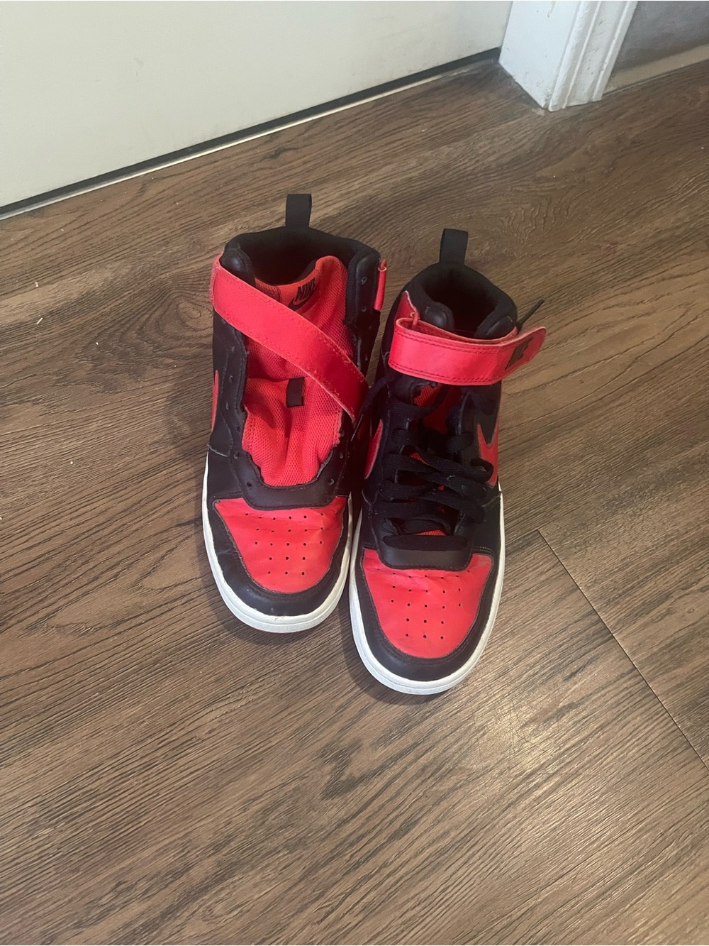 Nike Kids High-Top Sneakers in Red and Black
